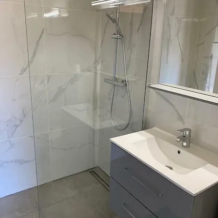 科伦巴拉公寓式酒店 卡尔热斯