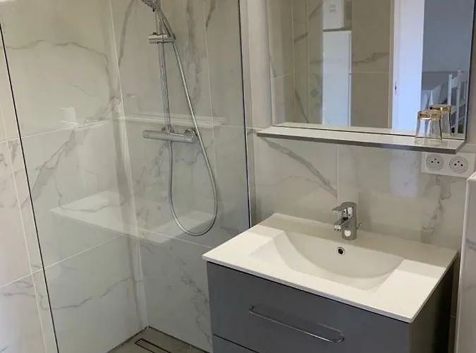 מלון דירות Colombara 3*