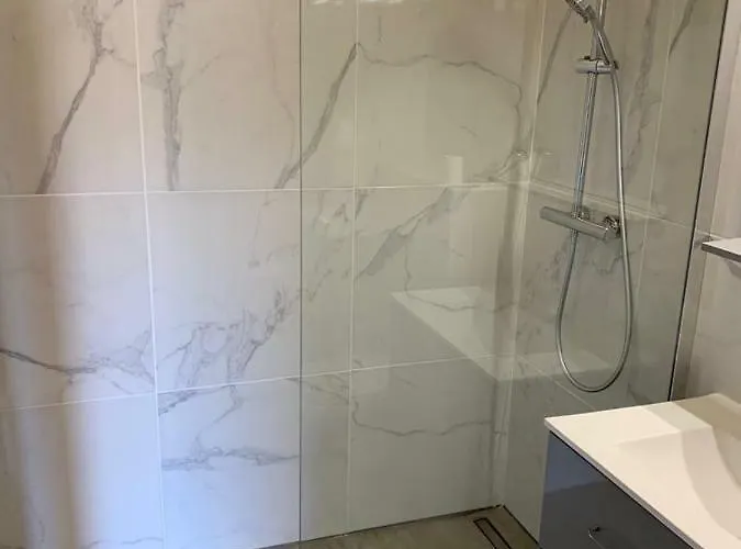 Colombara מלון דירות 3*