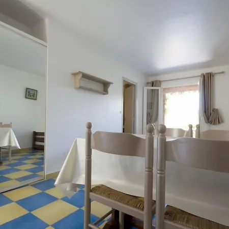 Ξενοδοχείο με διαμερίσματα Colombara