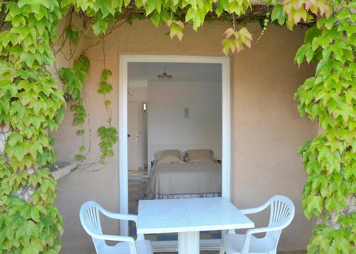 Colombara Aparthotel 3*